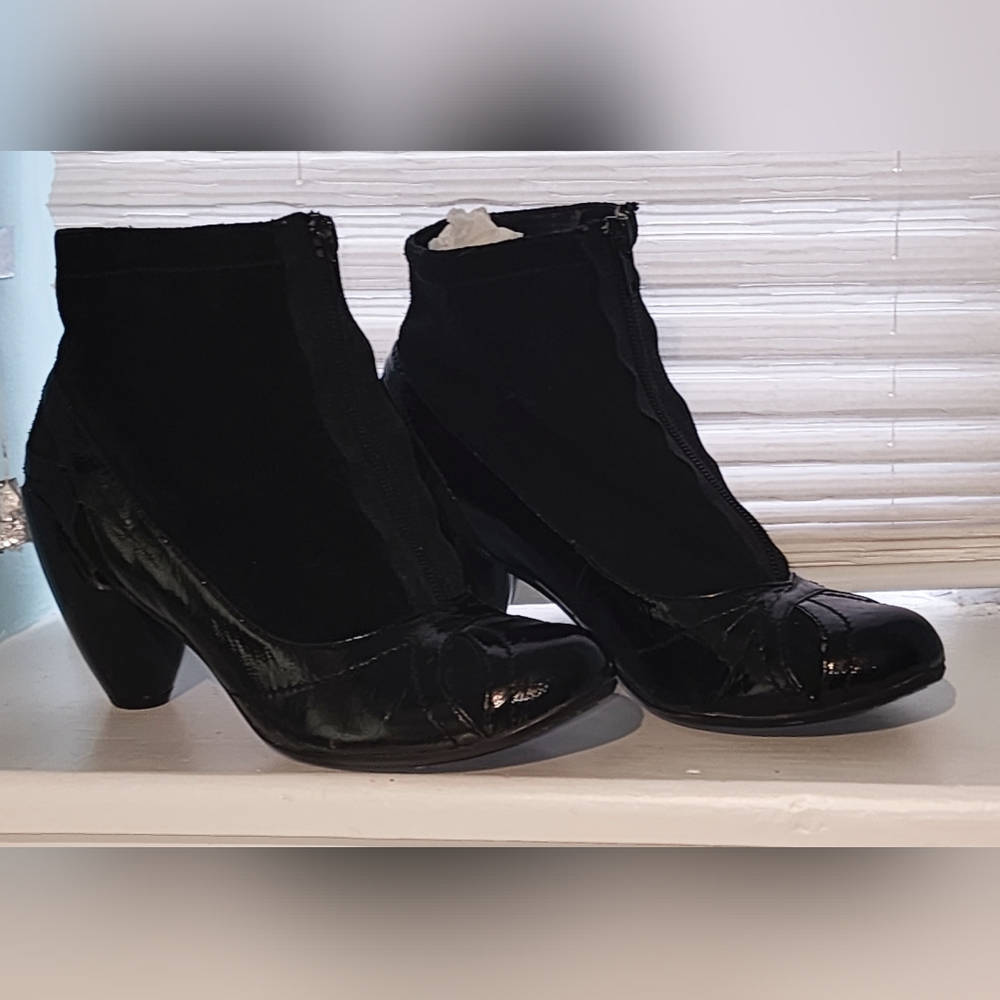 JUMP ankle boots black suede/black patent